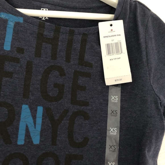 NWT Tommy Hilfiger Graphic Tee Scoop Neck Navy - Picture 4 of 5
